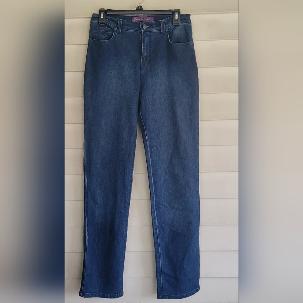GLORIA VANDERBILT JEANS STRAIGHT LEG AMANDA BLOSSOM SIZE 6 AVERAGE LENGTH